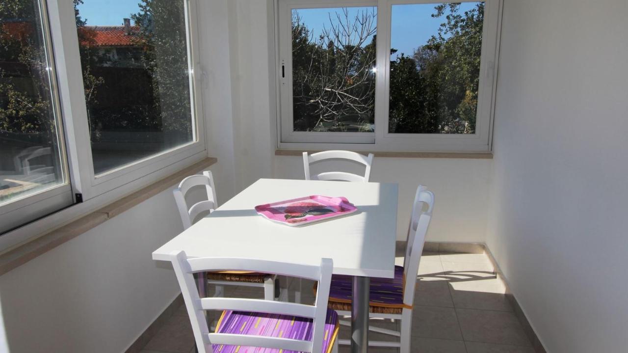 מאלינסקה Apartments Tomislav מראה חיצוני תמונה