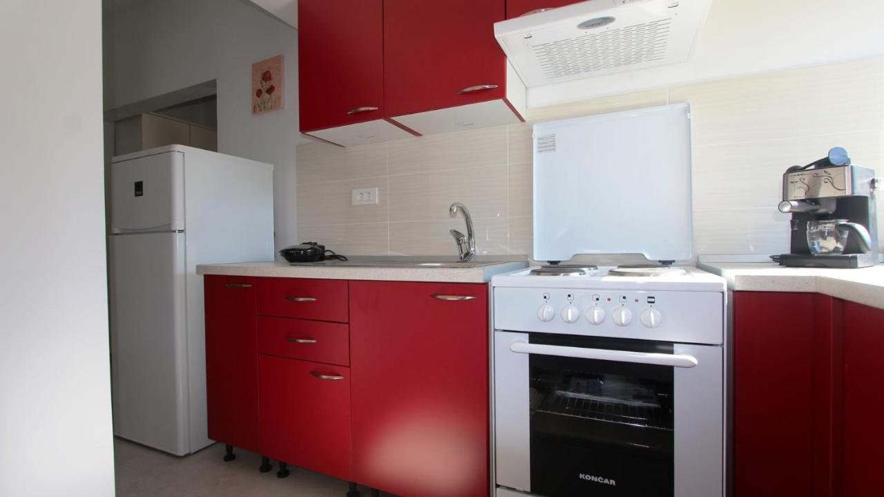 מאלינסקה Apartments Tomislav מראה חיצוני תמונה