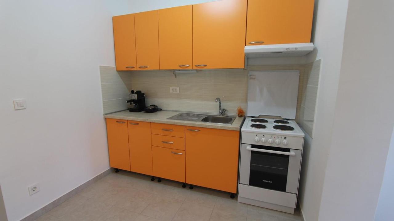 מאלינסקה Apartments Tomislav מראה חיצוני תמונה